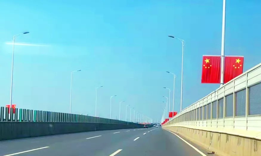 【為群眾辦實(shí)事】迎國(guó)慶！南昌城投運(yùn)管公司彰顯國(guó)企擔(dān)當(dāng) 做好“穩(wěn)安全、保暢通、強(qiáng)服務(wù)”工作